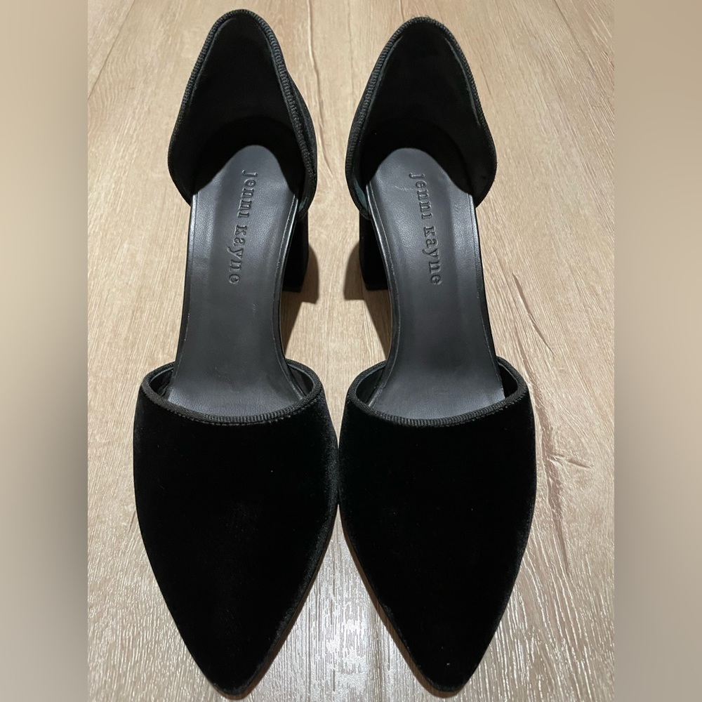 JENNI KAYNE velvet heels barely worn sz 37
